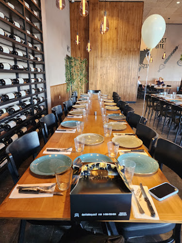 עלׇאֶש - בית של בשר