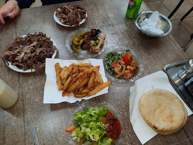 בית השווארמה והגריל של משה - הסעדה