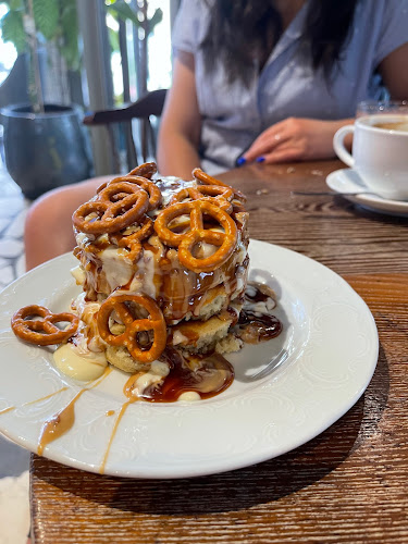 מתחם ביתן, ביתן אהרון