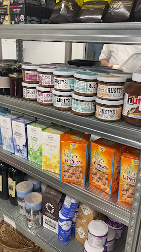 Opinii despre דליקטסן פנורמה (חנות המפעל) - Delicatessen în תל אביב-יפו - הסעדה