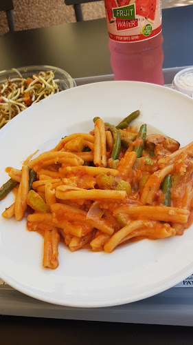 Urban Food - הסעדה