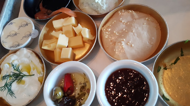 טורקיז - הסעדה