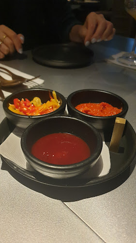 מסעדת איי - a Restaurant - הסעדה