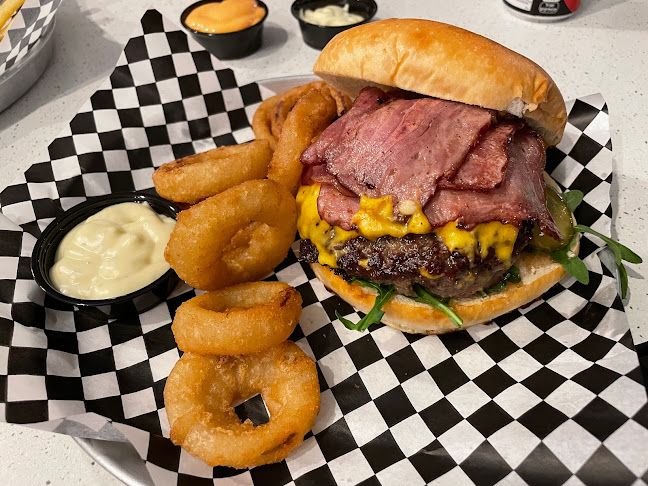 Opinii despre פורט 19 רמה"ש în רמת השרון - הסעדה