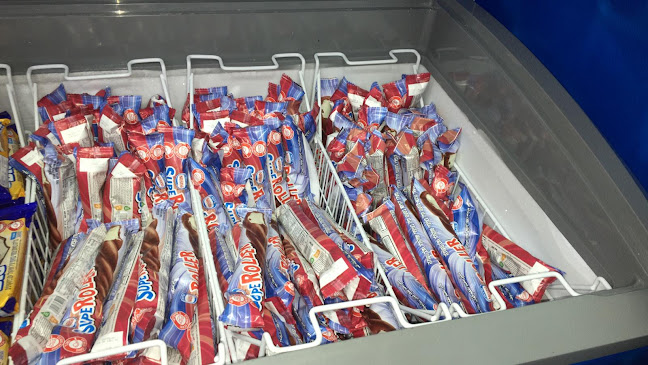 Comentarii opinii despre דהן מחסני גלידות הקריה החרדית