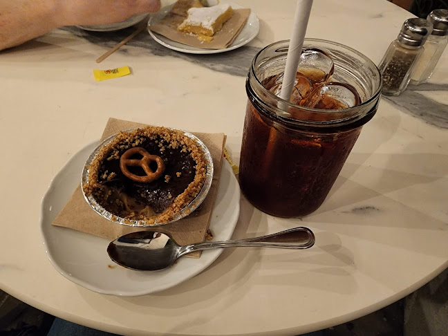 Opinii despre NOLA American Bakery în תל אביב-יפו - הסעדה