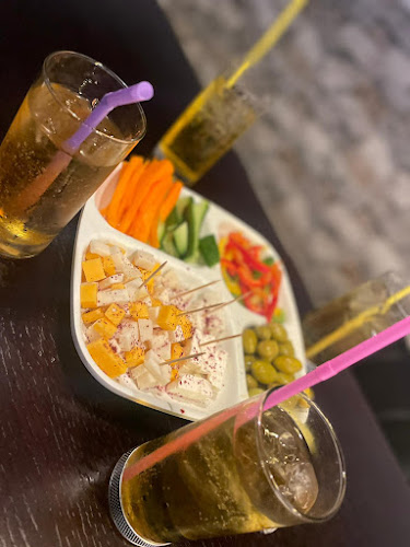 Shelby’s Munch Bar - חיפה