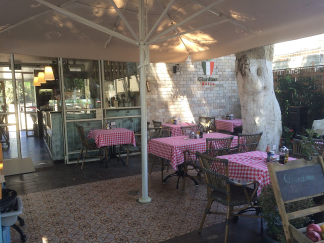 ג'רדינו בלו - הסעדה