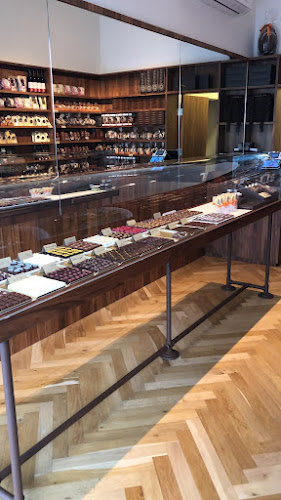 מוקאיה - חנות בוטיק לשוקולד - תל אביב-יפו
