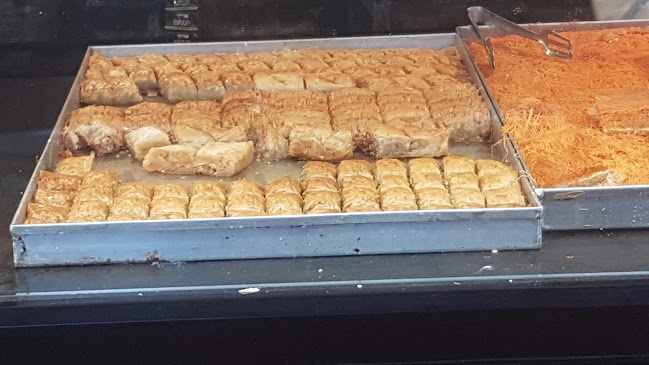 דני בתי מאפה רעננה - הסעדה