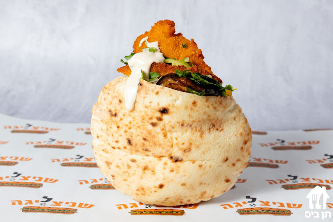 שניצליגה - הסעדה