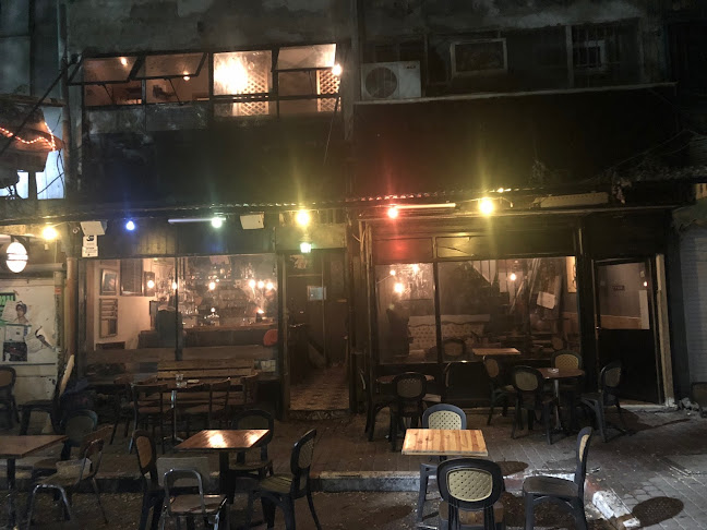 בר שכונתי קטן (פרלה) - הסעדה