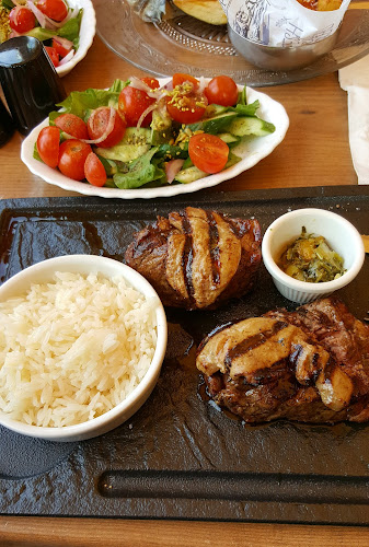 פטרה חוף הקשתות אשדוד - הסעדה