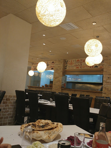 המנגל והטאבון - טירה