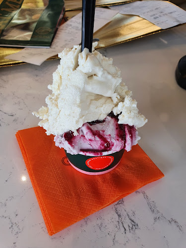 גולדה בר - הסעדה