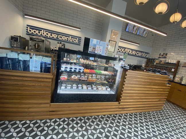 Opinii despre בוטיק סנטרל אגריפס în ירושלים - הסעדה