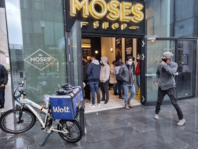 מוזס שופ תל אביב - כשר - הסעדה