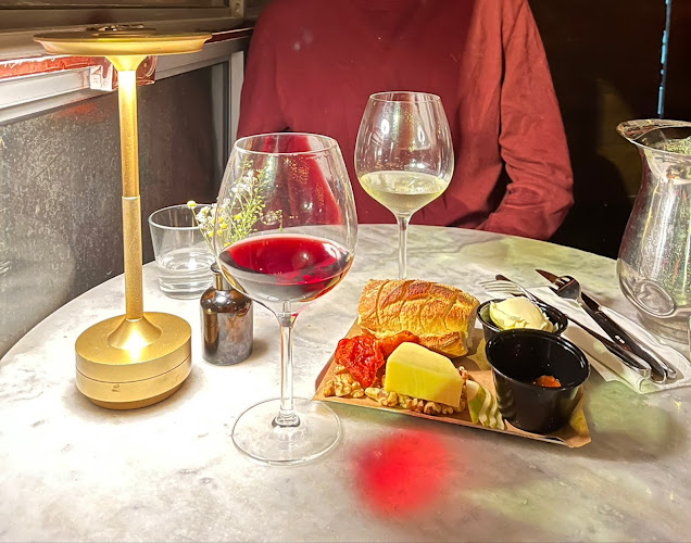 Opinii despre Wine Bar în ירושלים - הסעדה