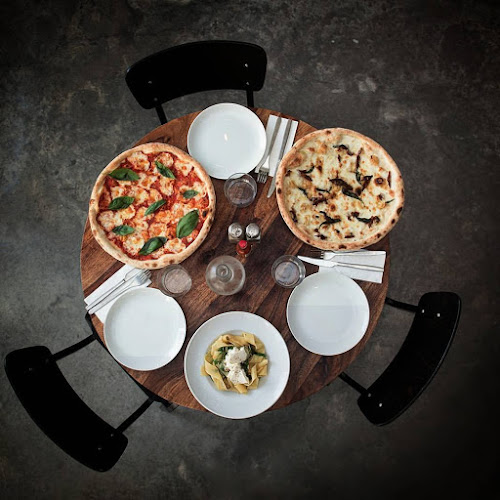 פיצה פלורה Pizza Flora