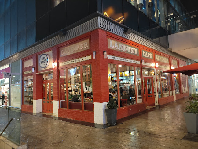 לנדוור ביג פאשן אשדוד - הסעדה