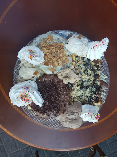 סניף בת הדר-יוגוס Yogo's |יוגורט וקינוחים|כשר בד"ץ | משלוחים - הסעדה