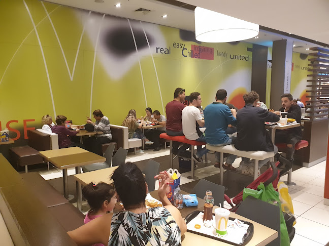 מקדונלד'ס - קניון אילון - קומת הכניסה - הסעדה