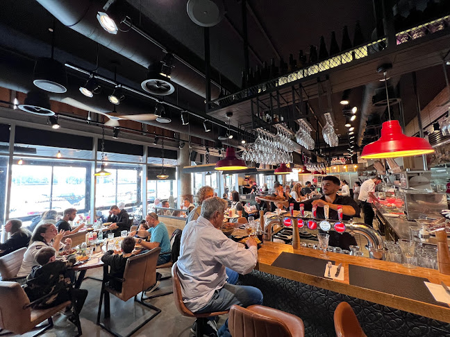 תחנת דלק פז כביש החוף, נתניה