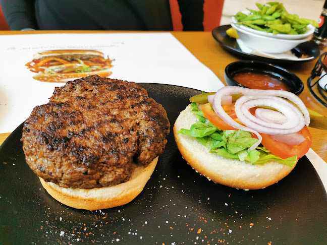 בלאק - הסעדה