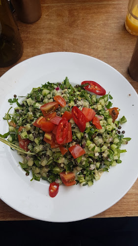 Comentarii opinii despre Tony and Esther