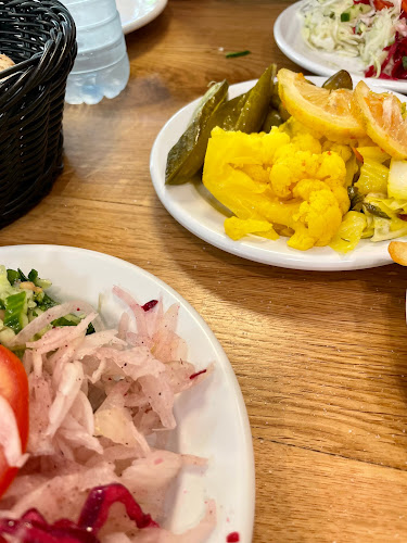 מסעדת אלמאז - הסעדה