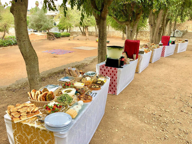 נשנושים באחו - ירושלים