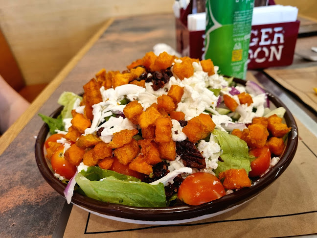 בורגר סאלון רגבה - הסעדה