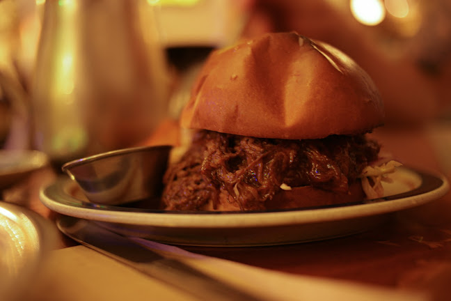 קפה פועה - תל אביב-יפו