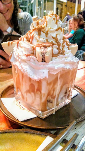 קפה גן סיפור ירושלים