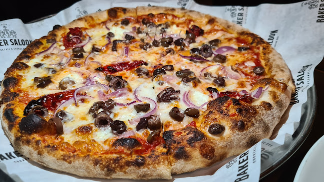 בייקר סאלון - Baker Saloon - פתח תקווה