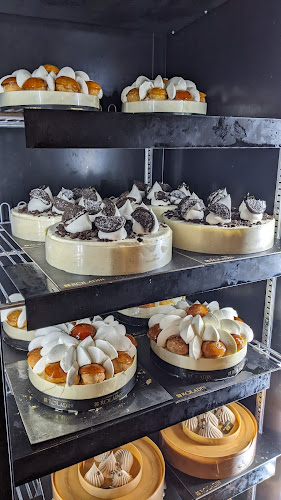 רולדין אזורי חן - תל אביב-יפו