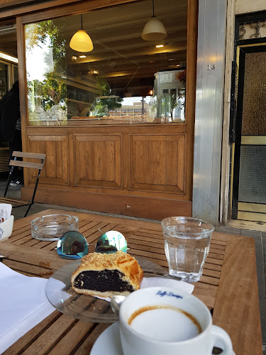 טורטה דלה נונה - הסעדה