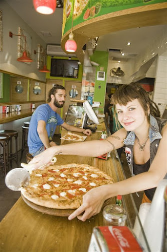 בזיליקום פיצה - הסעדה