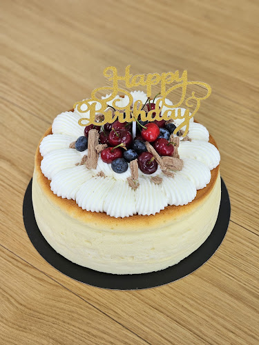 טובה קייקס עוגות, קינוחים ומגשי פירות - הסעדה