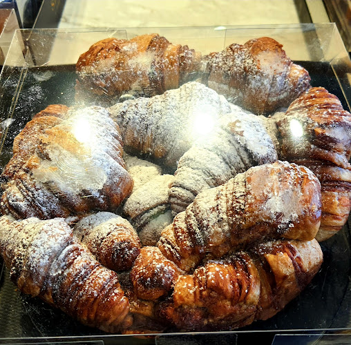 SHEMO הקונדיטוריה - הסעדה