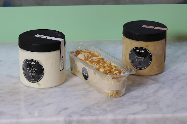 Mystic Artisan Ice Cream - הסעדה