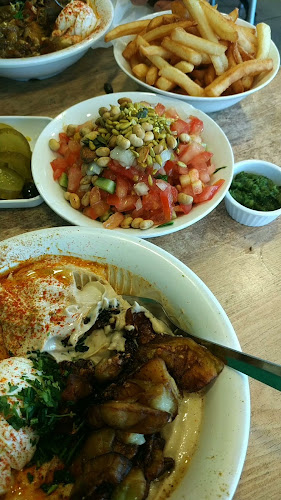 חומוס אליהו כפר סבא - הסעדה