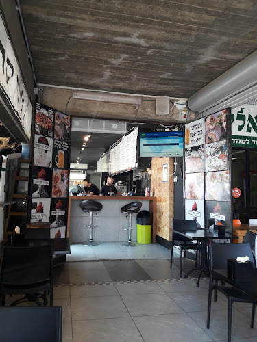 Comentarii opinii despre ג'וני קריספי הבלוק