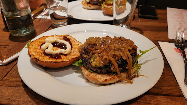 אגאדיר בורגר נחלת בינימין - תל אביב-יפו