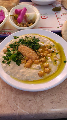 Comentarii opinii despre משאוושה רשת מסעדות חומוס פול בע"מ