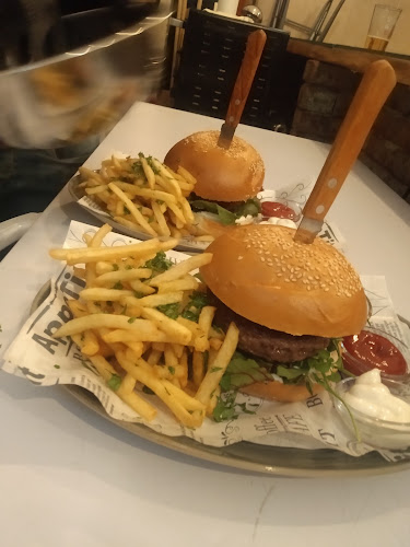 Opinii despre בירה ואוכל în חיפה - הסעדה