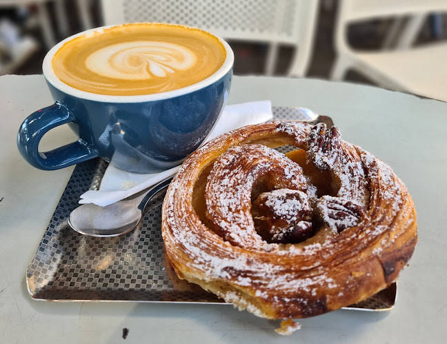 קפה נחת - הסעדה