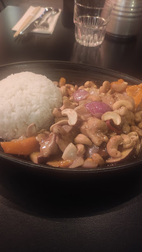 נאיה ירושלים - הסעדה