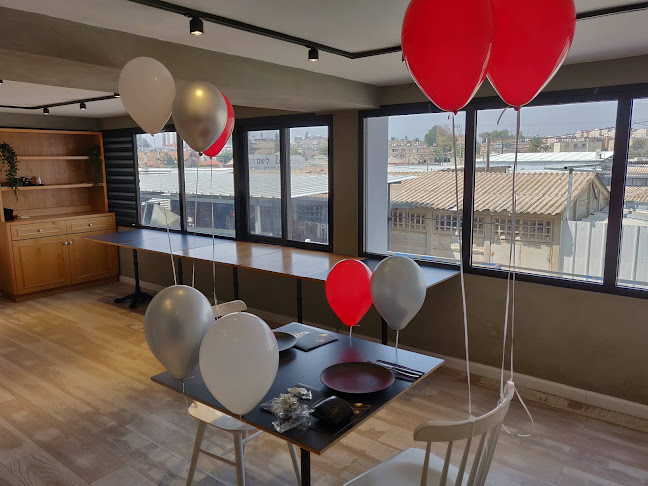 יוברי גלידריה / יו - מסעדה חלבית