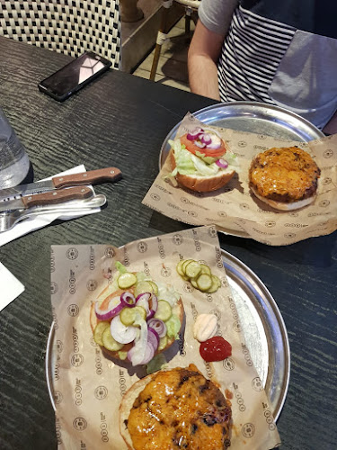 BBB קריון - הסעדה